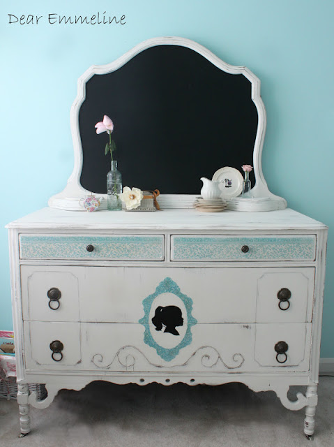 dresser 7