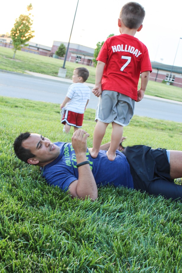 Family_Fun_Activities_Inspired_By_Capri_Sun_Tickle_Fight