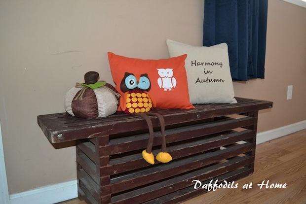 fall-pillow-vignette